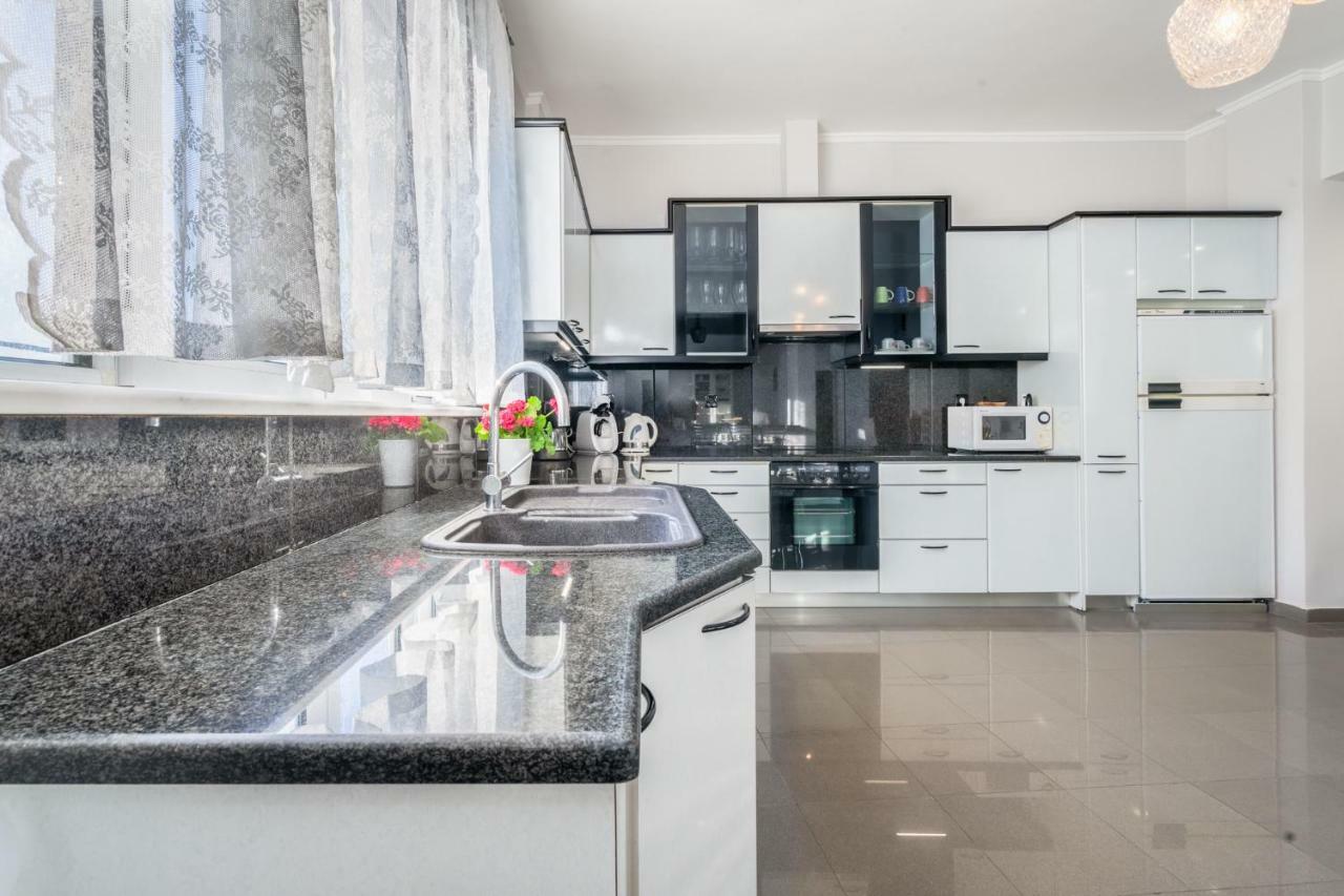 Fontana Luxury Villa Salakos With Pool Near Beach Luaran gambar