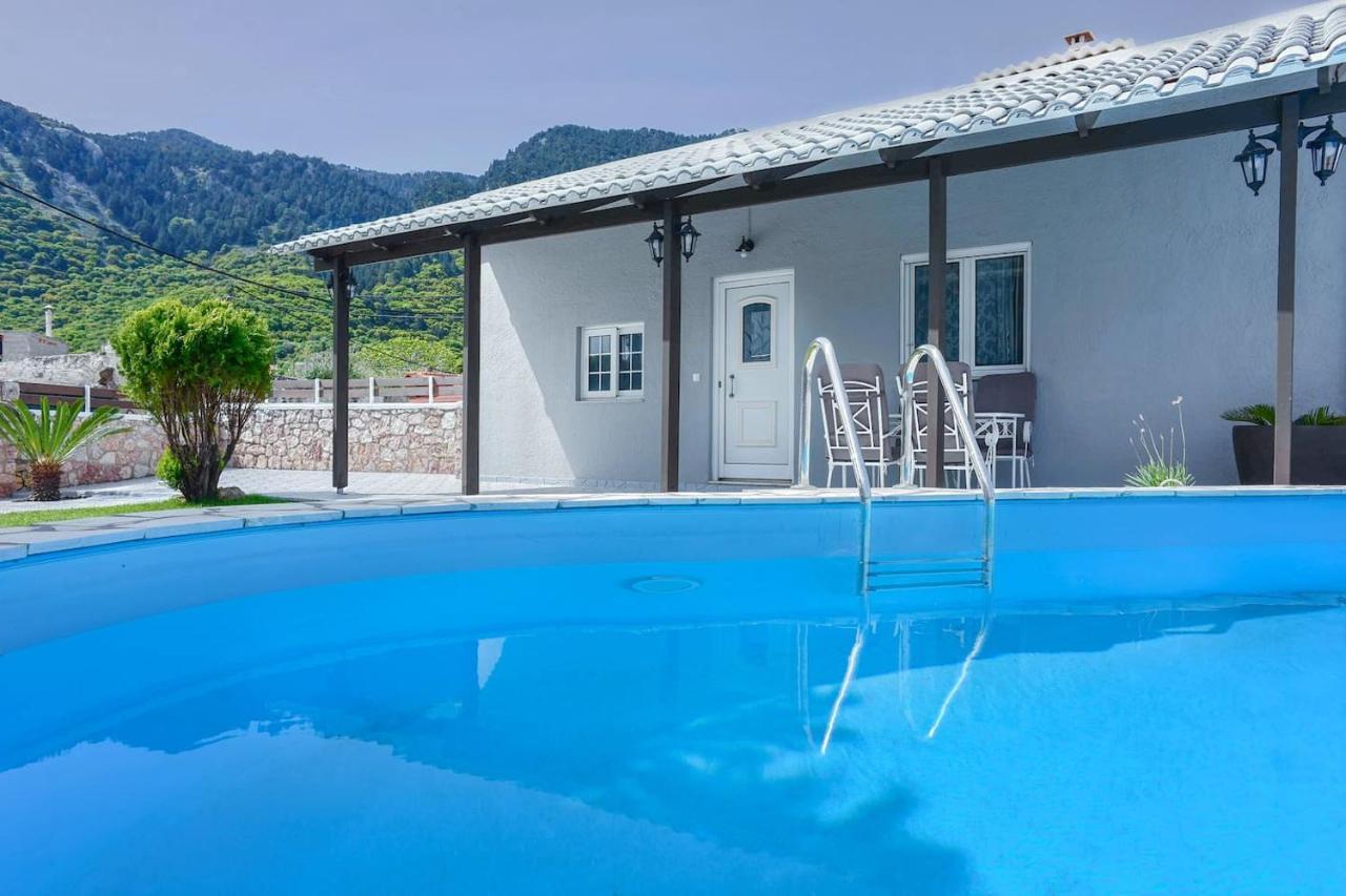 Fontana Luxury Villa Salakos With Pool Near Beach Luaran gambar